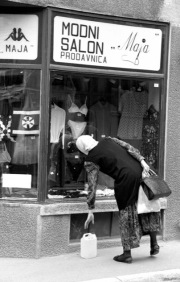 Photo Copyright © Georges Bartolí