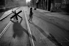 Photo Copyright © Paul Lowe